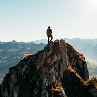 人生的“彼岸”只要安全到达，慢点又何妨